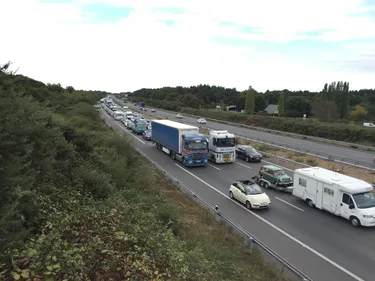 Enorme bouchon sur la RN165 à hauteur de Savenay