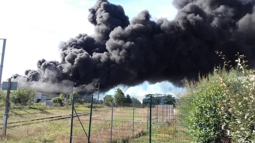 Impressionnant incendie à L'Herbergement en Vendée