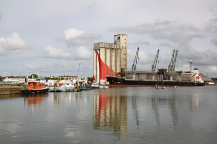 Un automobiliste trouve la mort dans le port de Saint-Nazaire