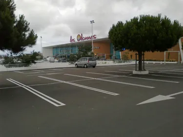 Olonne-sur-Mer : un automobiliste percute cinq voitures sur le...