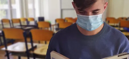 Des classes fermées après des cas de coronavirus