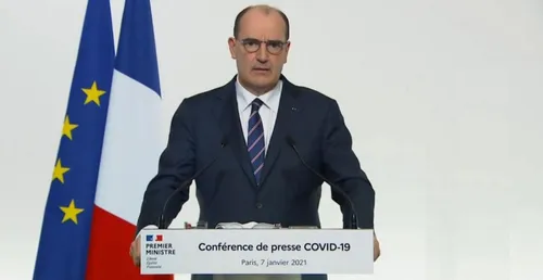 Covid : la vaccination élargie à tous les Français de plus de 75...