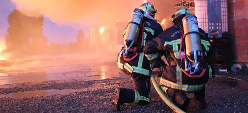 Tubersent : Un hangar agricole ravagé par les flammes, cette nuit