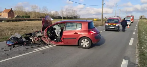 Blaringhem: Un violent face à face, ce matin, sur la RD943