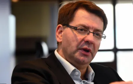 Face au variant anglais, le maire de Dunkerque dénonce des mesures...