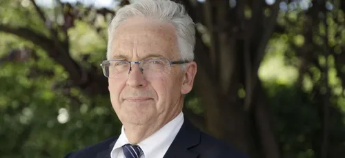 Jean Pierre Pont veut obliger les soignants à se faire vacciner