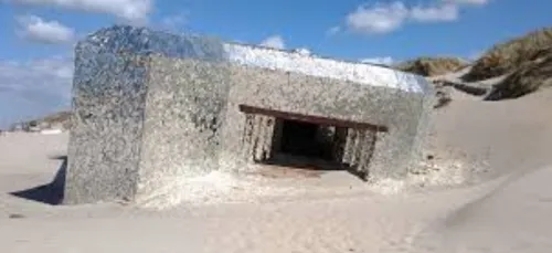 Blockhaus miroir: La ville et l'office de tourisme condamnés par la...