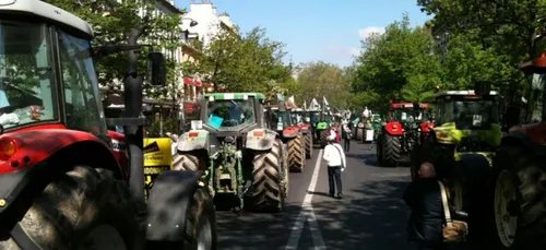 Les agriculteurs manifestent ce matin, dans la région !