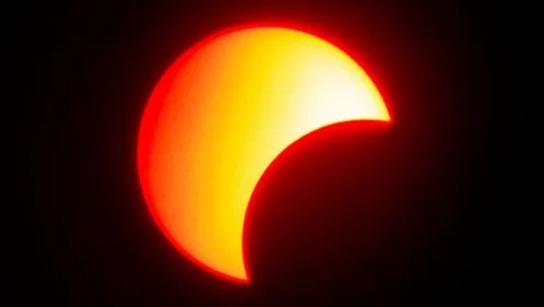 Une éclipse partielle sera visible dans le Nord et le Pas-de-Calais...