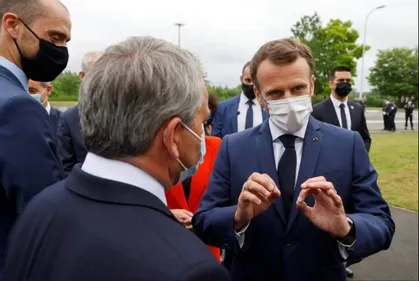 Emmanuel Macron officialise l'usine de batteries électriques à Douai