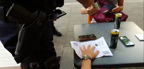 Pass sanitaire: Après la tolérance, place à la répression