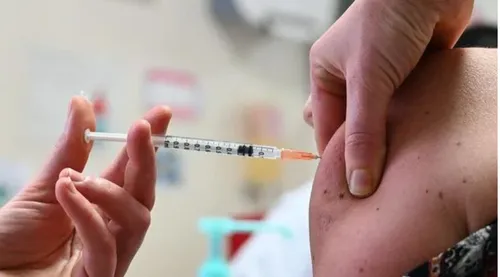 Covid : La Haute Autorité de Santé recommande une 3e dose de vaccin...