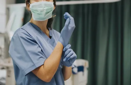 Armentières : 2 soignants refusant de se faire tester écartés de...