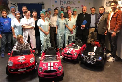 CHU de Montpellier : les enfants vont au bloc avec des voiturettes...