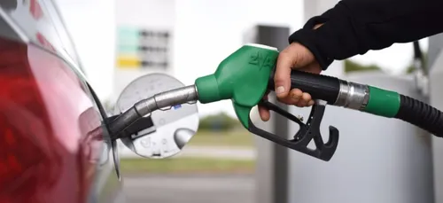 Vers un moratoire sur la hausse de la taxe des carburants