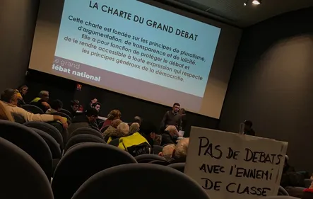 Un Grand débat tendu à Sète