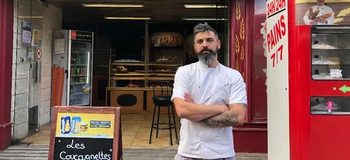 Hérault : un boulanger se met à nu pour sauver son activité