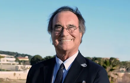 Municipales : François Commeinhes repart pour un 4e mandat à Sète