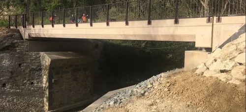 Aude : détruits en 2018 par les crues, les trois ponts d'Aragon...