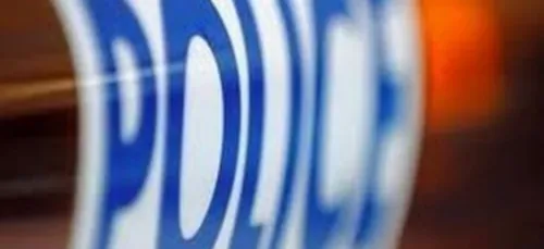 Une voiture fait des embardées à Sedan