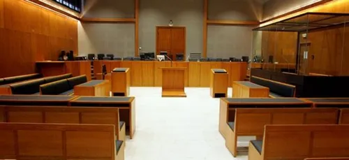 Les auteurs de tirs contre des maisons condamnés.