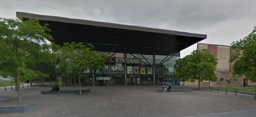 Charleville : il menace des passants avec une arme