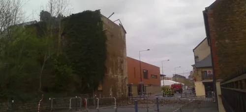 Charleville : incendie rue Bourbon et circulation interdite.