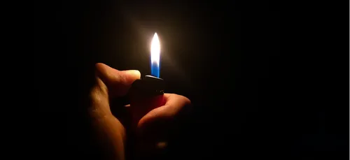 Carignan : un camion heurte un poteau et prive les habitants...