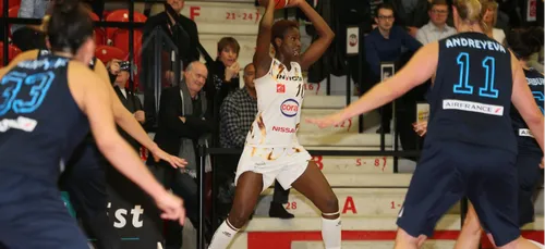 Basket : les Flammes Carolos défaites d'un rien.