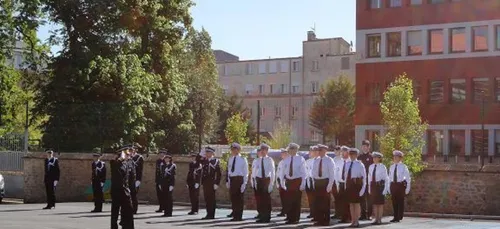 Hommage aux policiers à Charleville-Mézières