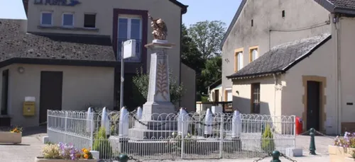 Le monument aux morts de Pouru-Saint-Remy dégradé