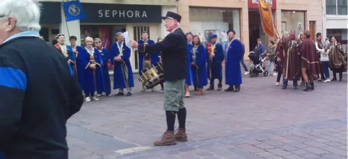 Rencontre avec le bonimenteur du Festival des Confréries