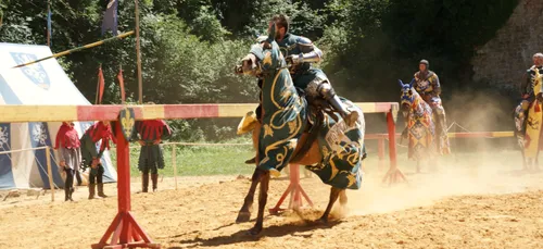 Des tournois de chevalerie tout l'été au Château de Sedan !