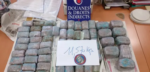 Les douaniers de Troyes font une belle prise de "stup".