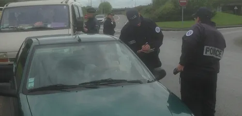 Opération "téléphone-ceinture" : 165 véhicules contrôlés