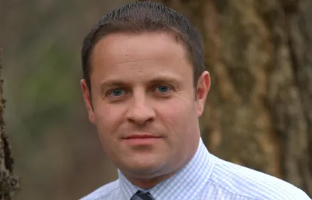 Pierre Cordier proteste contre la suppression des contrats aidés