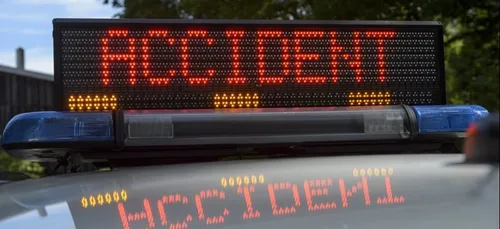 Saint-Menges : la voiture finit sa route dans un champ