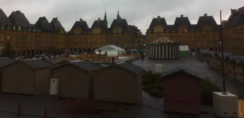 Le marché de Noël de Charleville prend forme