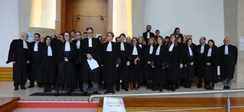 Avocats et magistrats manifestent à Charleville-Mézières