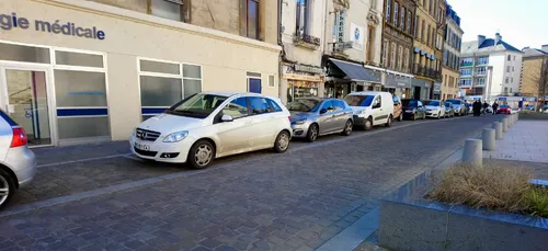 Sedan : stationnement gratuit mais désormais limité à 1h dans le...