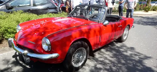 Grand rassemblement de voitures de collection à Charleville