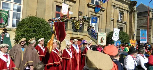 Les Confréries sous le signe de l'Europe à Charleville.