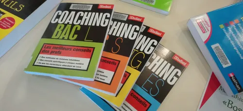 Une salle pour réviser le bac au calme à la Médiathèque Ronde...