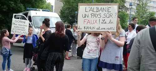 Charleville : rassemblement de soutien à une famille albanaise...