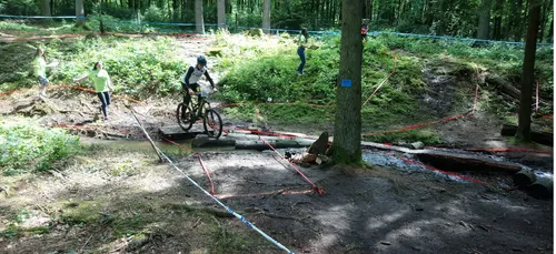 Le Championnat de France VTT UNSS se dispute aux Vieilles Forges