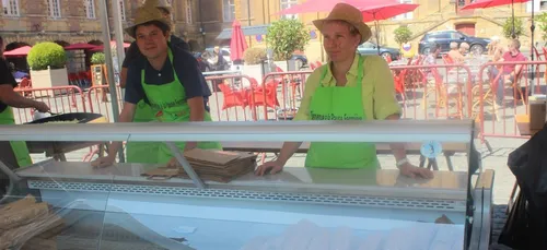 Pause Fermière : un menu 100% ardennais ce midi sur la Place Ducale...