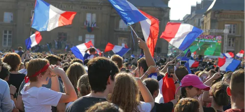 REGARDEZ L'AMBIANCE QU'IL Y AVAIT DANS LES ARDENNES !