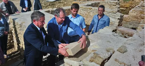 Top départ pour les travaux de restauration des Thermes...