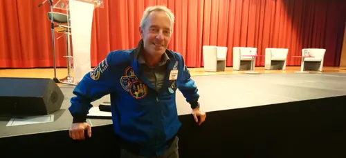 Un astronaute se "pose" dans les Ardennes.