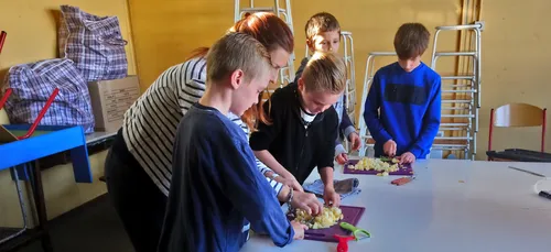 Flize : les élèves de CM2 ont cuisiné leur propre compote de pomme